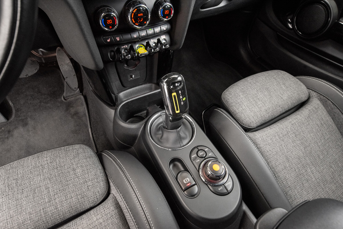 MINI Cooper SE, 184hp, 2021