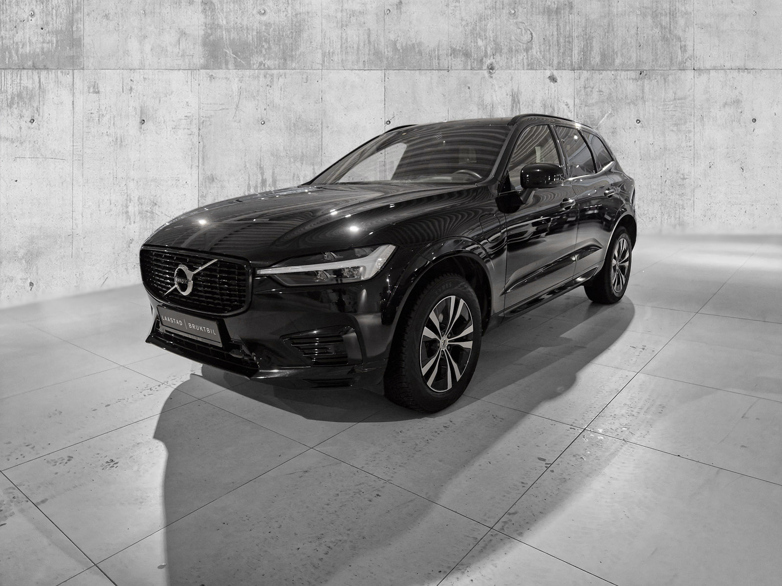 2021 Volvo XC60 T6 AWD R-design image