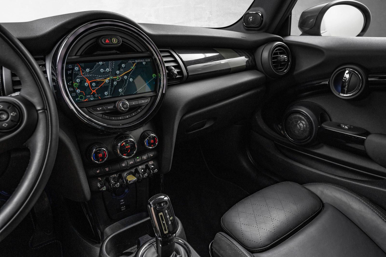 MINI Cooper SE, 184hp, 2020