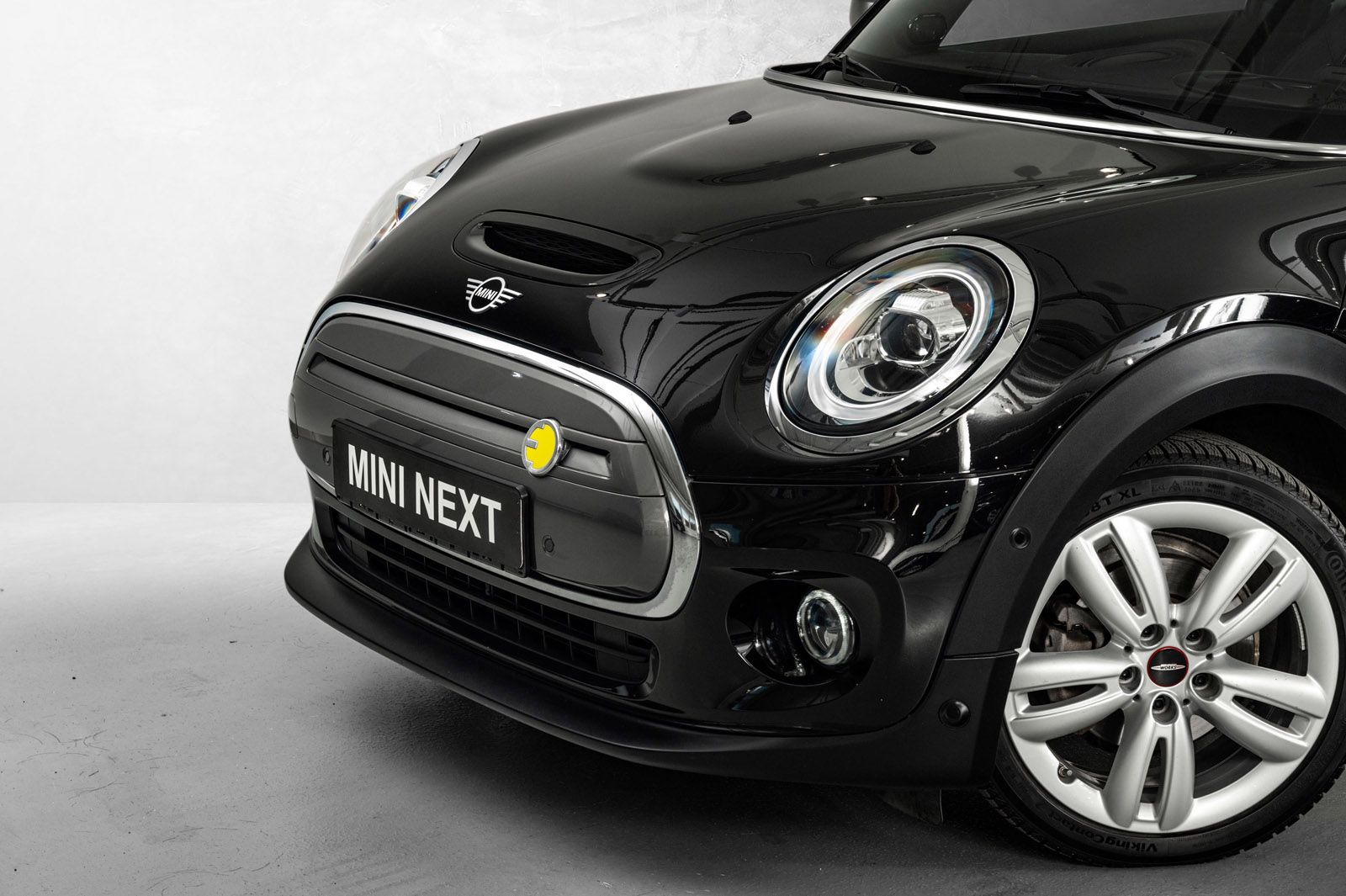 MINI Cooper SE, 184hp, 2020