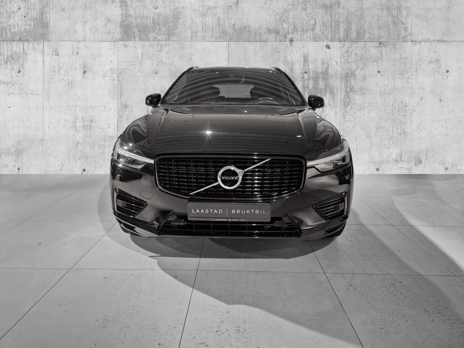 2021 Volvo XC60 T6 AWD R-design image