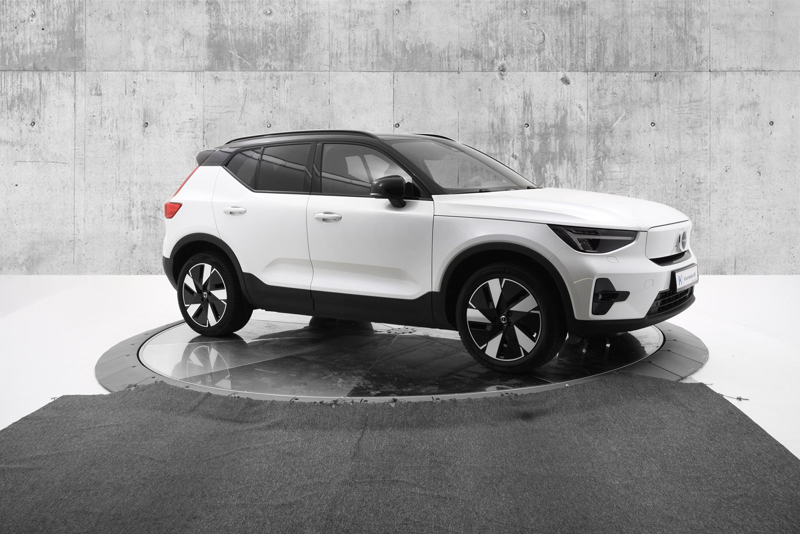 2024 Volvo XC40 Recharge 252hk LR RWD Plus image