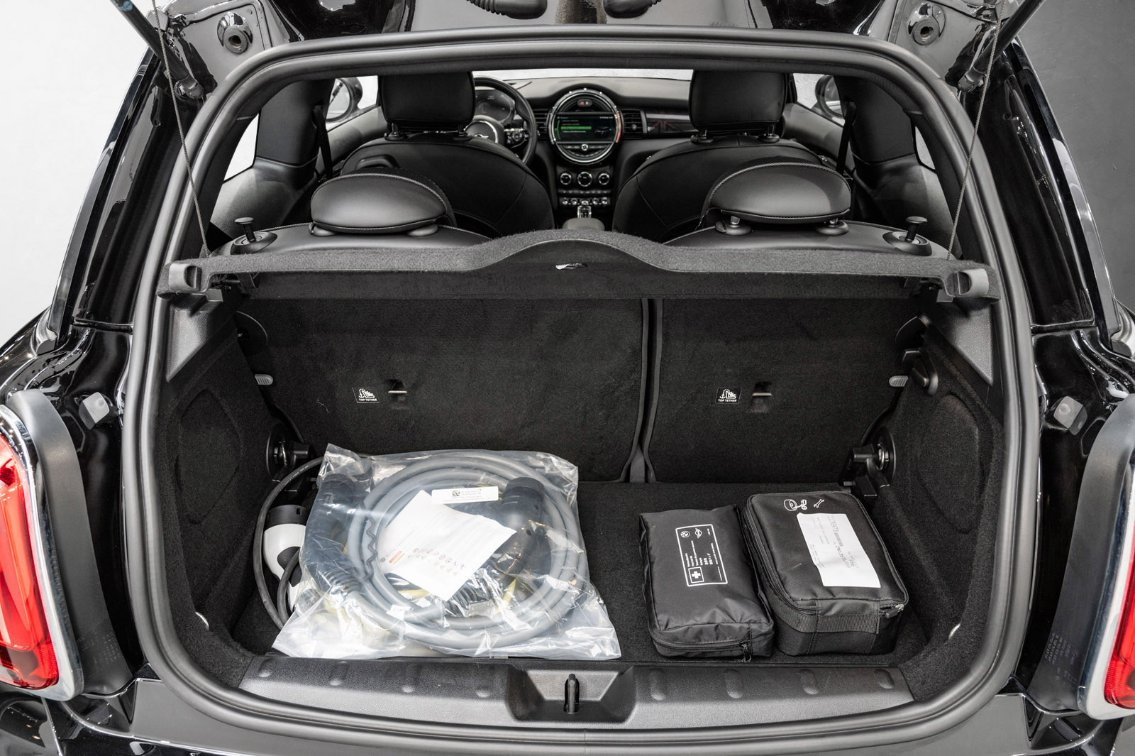 MINI Cooper SE, 184hp, 2020