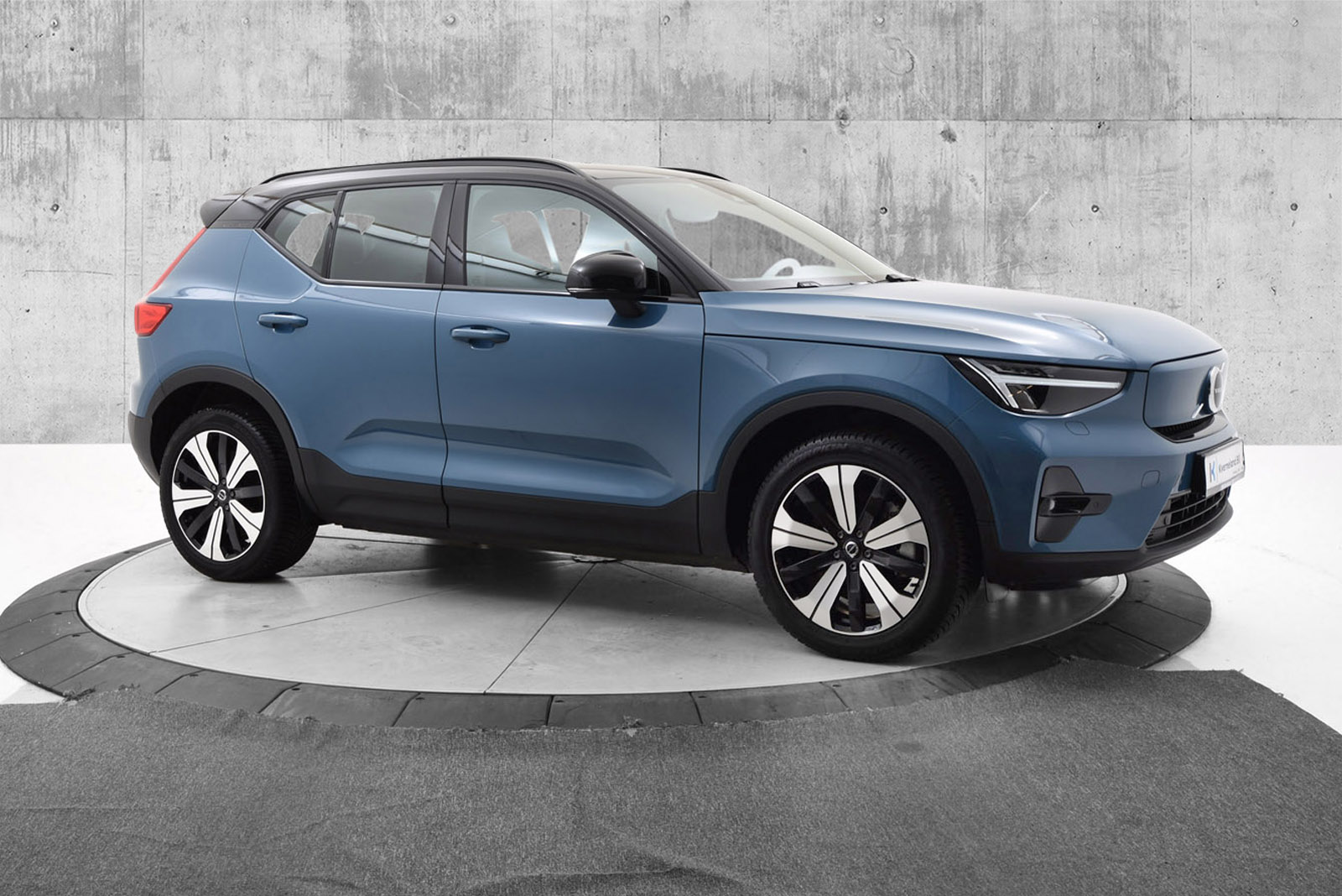 2023 Volvo XC40 Recharge Twin 408hk AWD Plus image