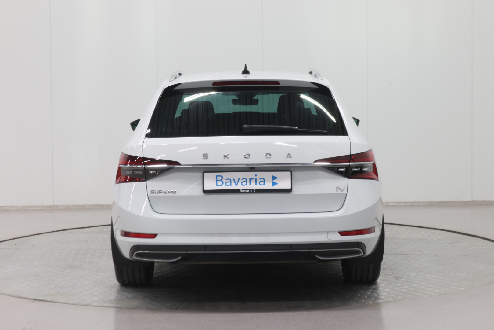Škoda Superb iV Combi 1.4 TSI iV DSG Sequential, 218hp, 2020
