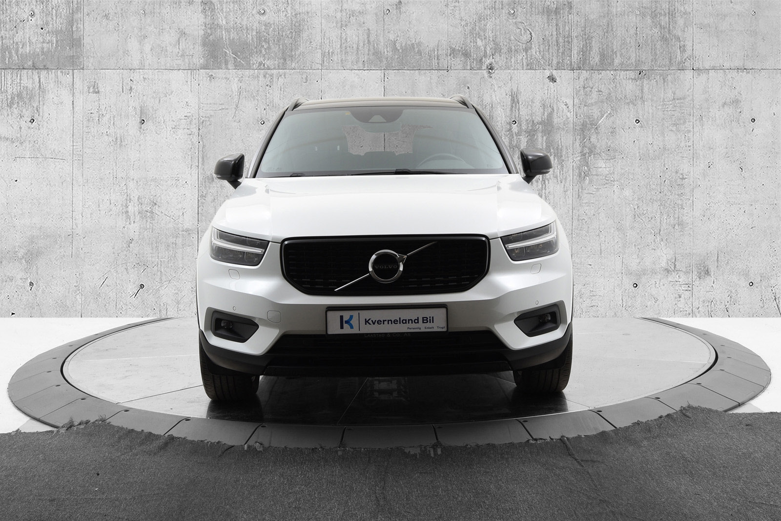 2021 Volvo XC40 T5 Recharge PHEV FWD R-design image