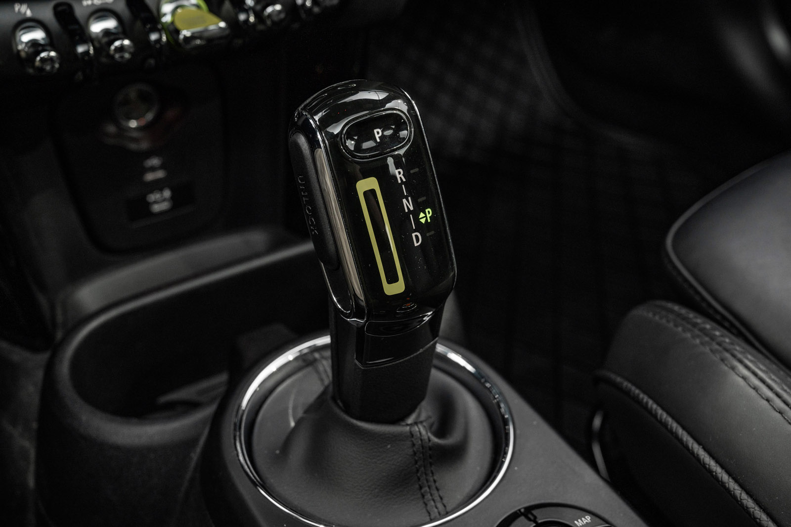 MINI Cooper SE, 184hp, 2020