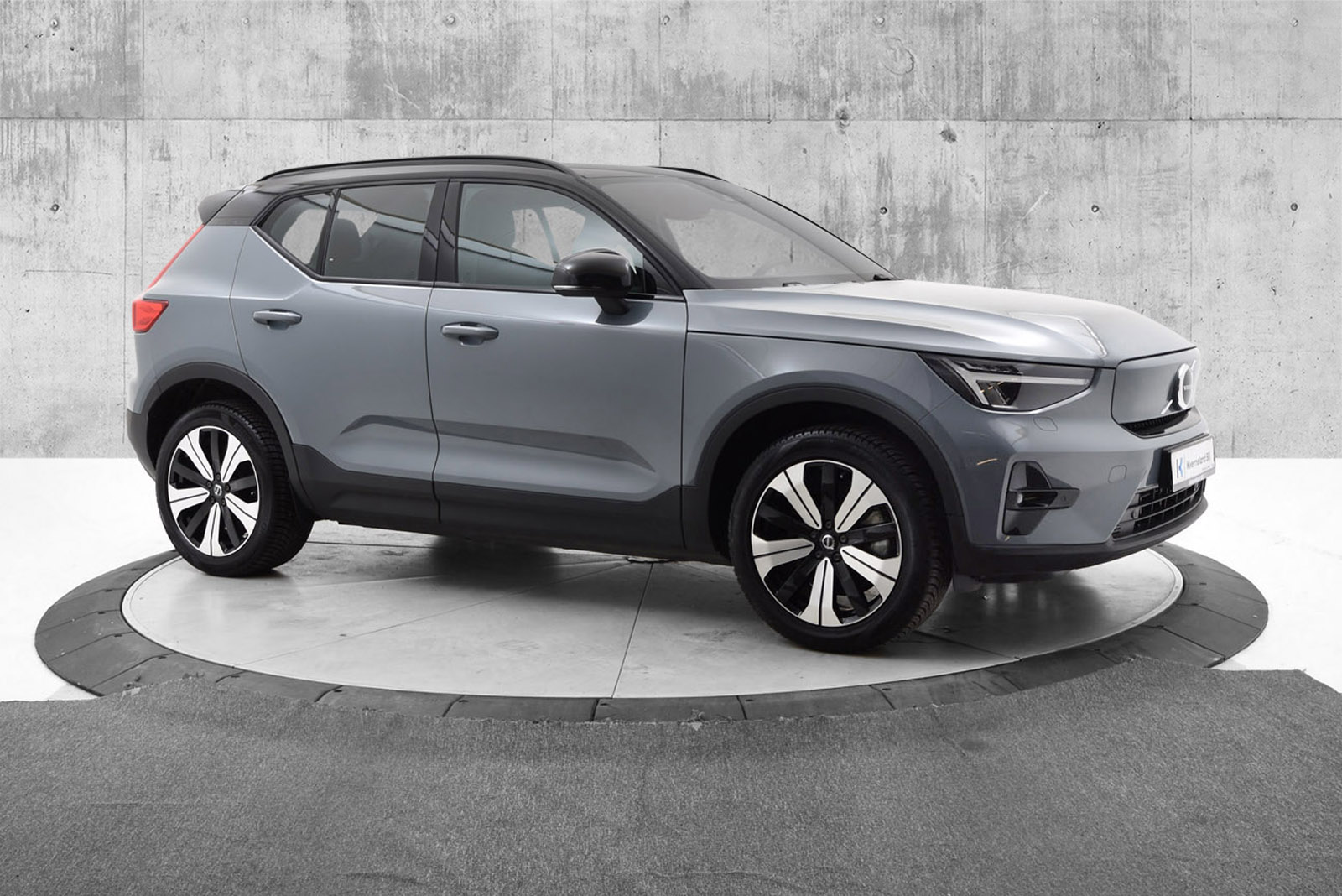 2023 Volvo XC40 Recharge Twin 408hk AWD Plus image