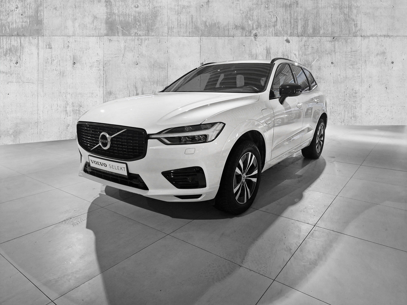 2021 VOLVO XC60 T6 AWD R-design image