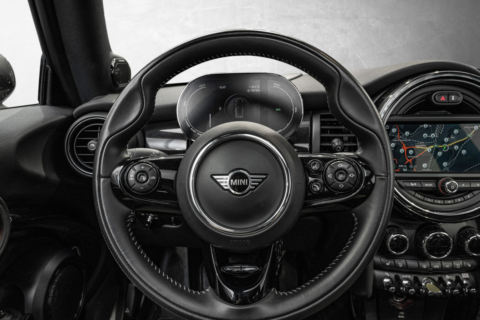 MINI Cooper SE, 184hp, 2020