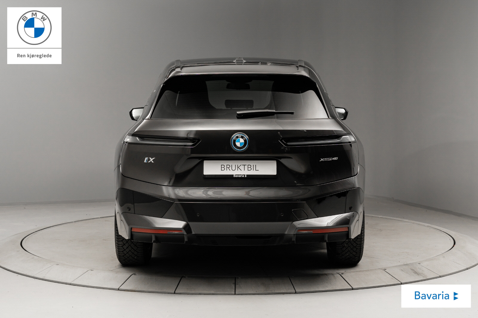 BMW iX xDrive40, 326hk, 2024