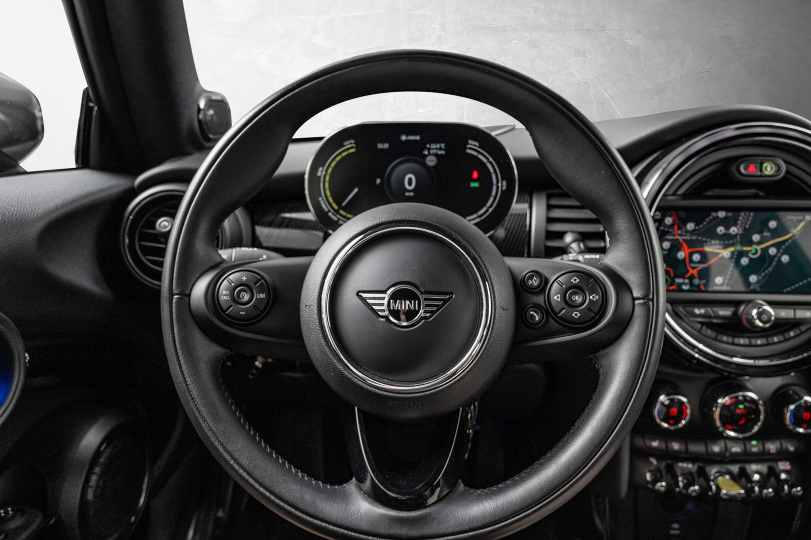 MINI Cooper SE, 184hp, 2020