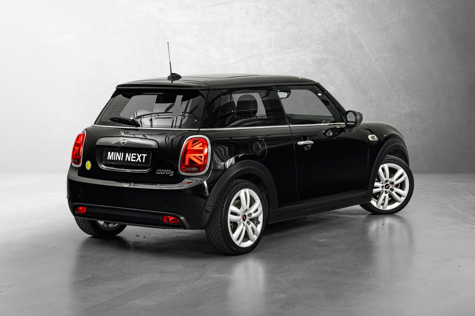 MINI Cooper SE, 184hp, 2020