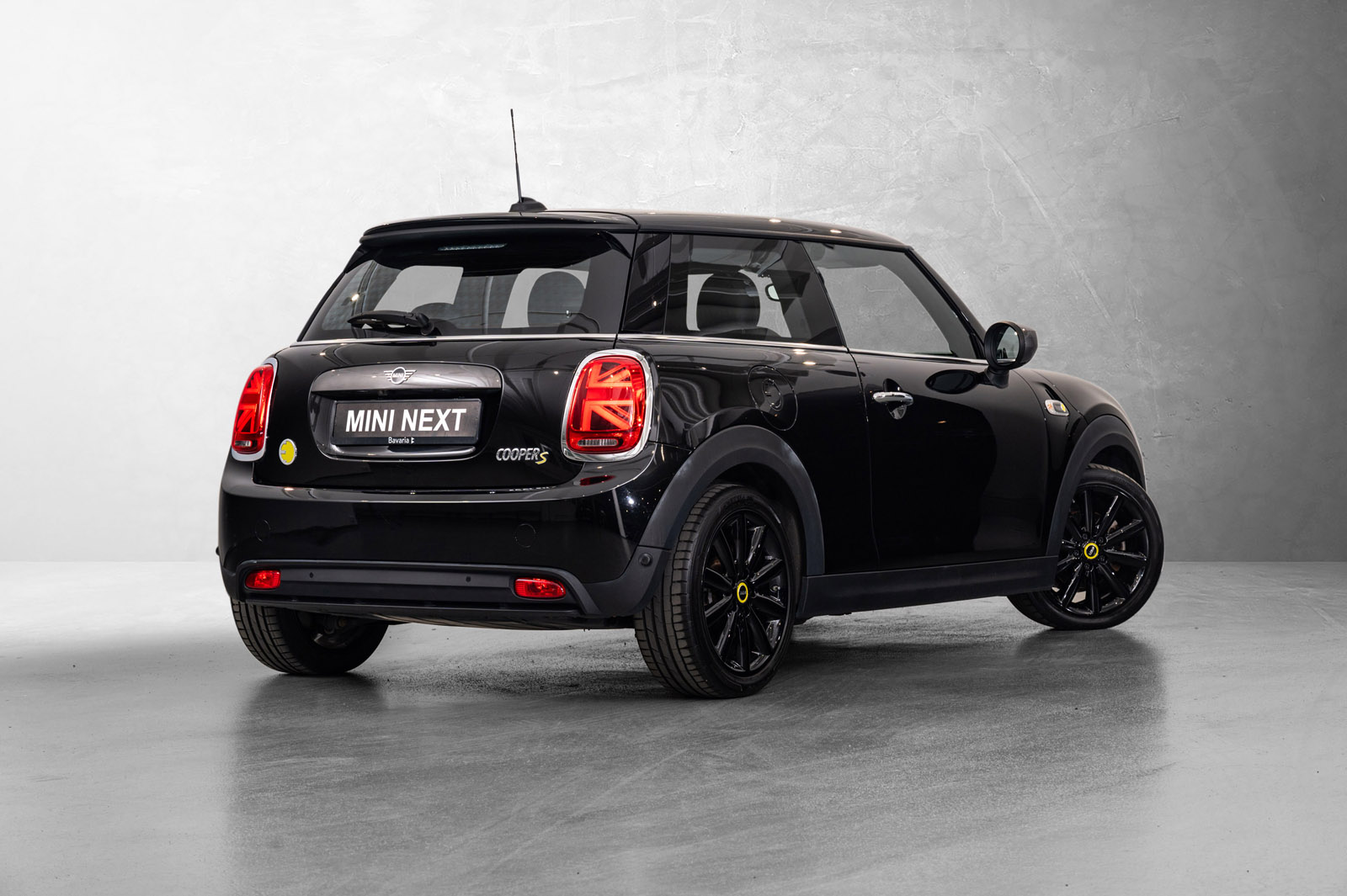 MINI Cooper SE, 184hp, 2020